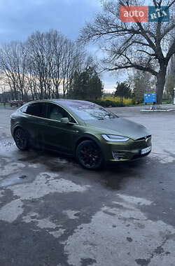 Позашляховик / Кросовер Tesla Model X 2020 в 