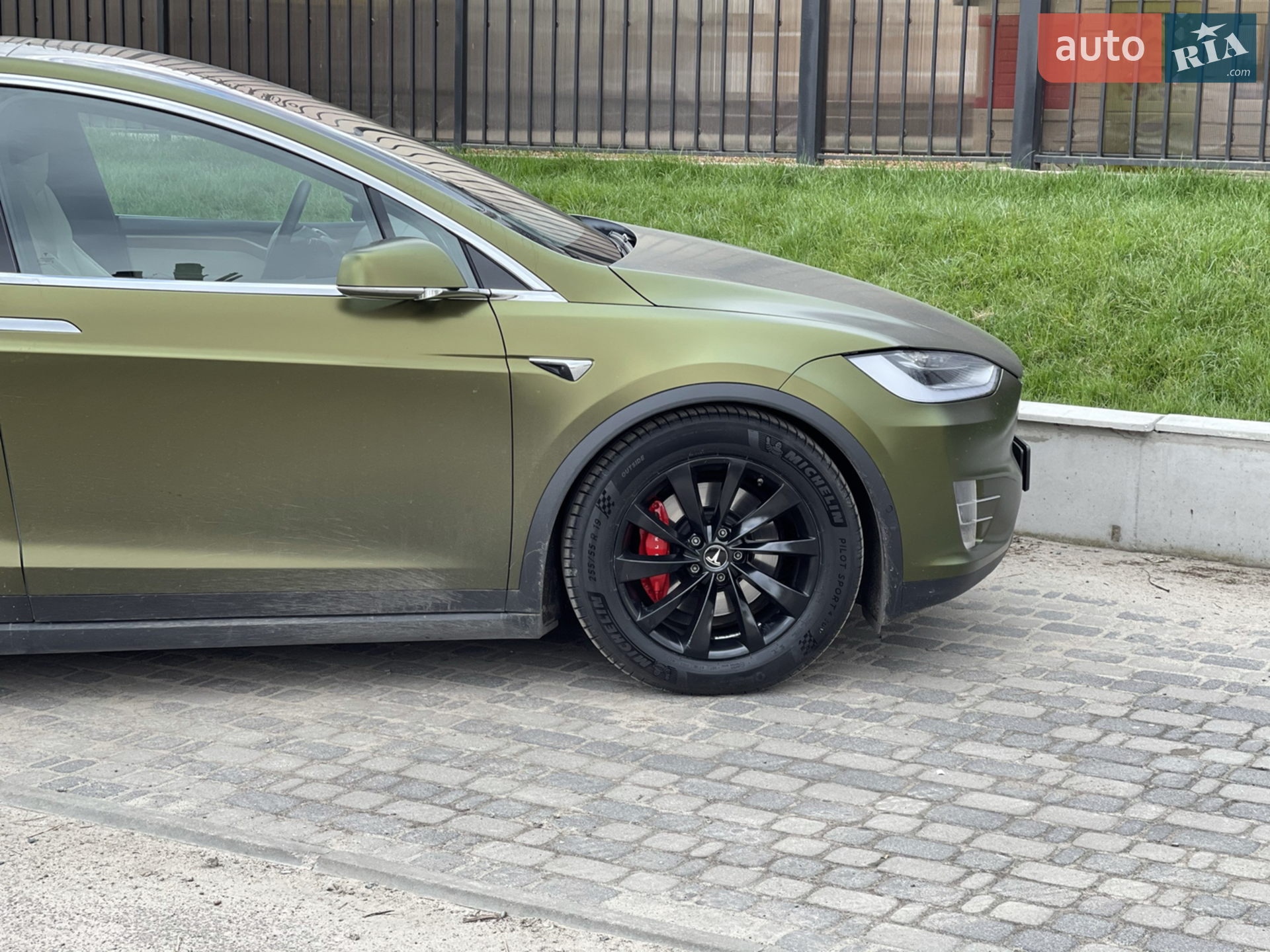2020 Tesla Model X - мініатюра 13