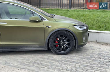 Позашляховик / Кросовер Tesla Model X 2020 в 