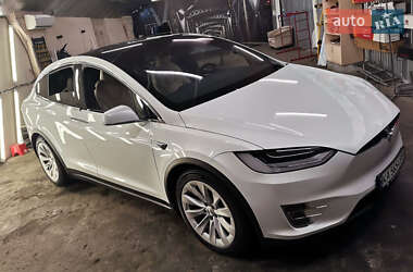 Позашляховик / Кросовер Tesla Model X 2020 в 