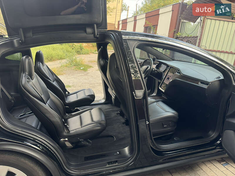 Внедорожник / Кроссовер Tesla Model X 2018 в Днепре
