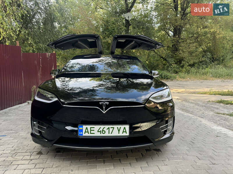 Внедорожник / Кроссовер Tesla Model X 2018 в Днепре