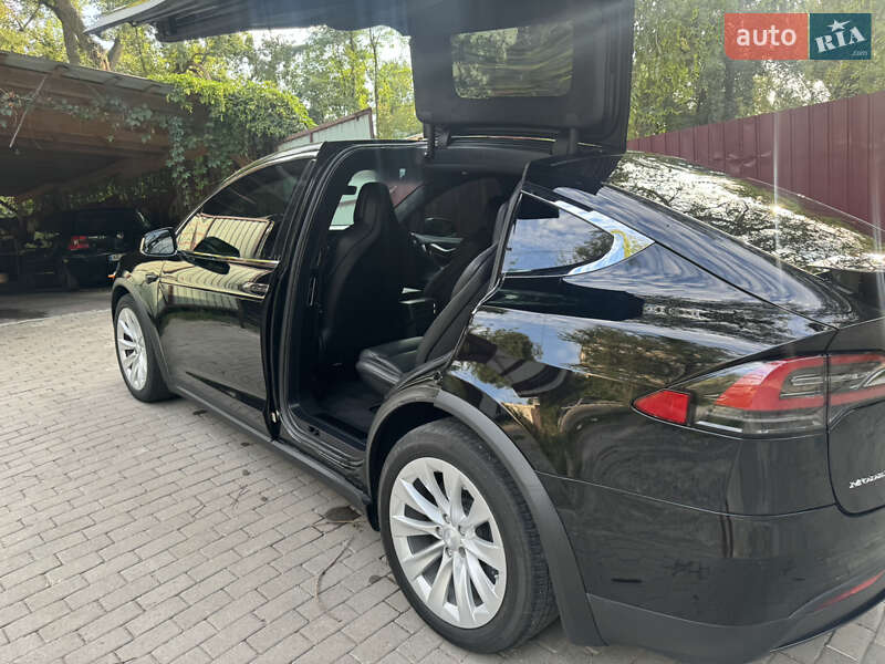 Внедорожник / Кроссовер Tesla Model X 2018 в Днепре