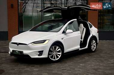 Внедорожник / Кроссовер Tesla Model X 2017 в Киеве