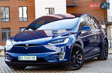 Позашляховик / Кросовер Tesla Model X 2019 в 