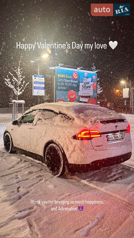 Внедорожник / Кроссовер Tesla Model X 2016 в Киеве
