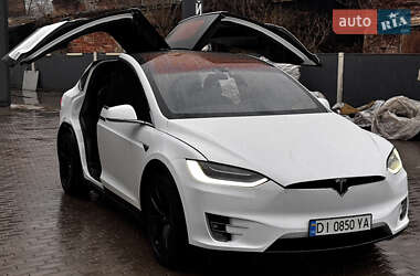 Позашляховик / Кросовер Tesla Model X 2016 в Калуші