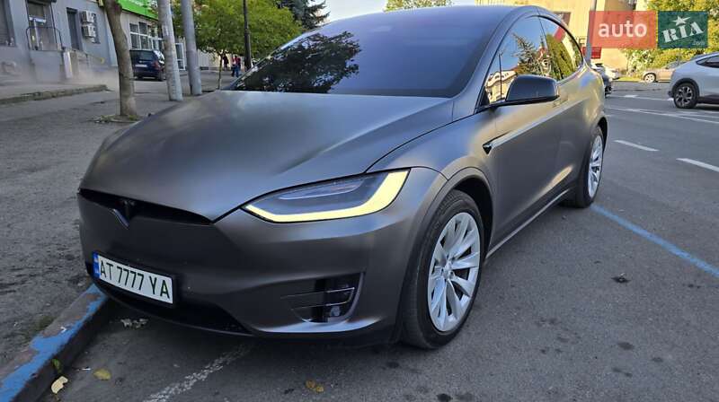 Внедорожник / Кроссовер Tesla Model X 2018 в 