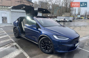 Tesla Model X 2022