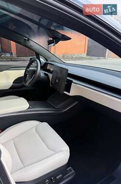 Внедорожник / Кроссовер Tesla Model X 2023 в 