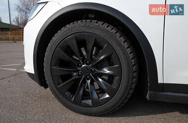 Позашляховик / Кросовер Tesla Model X 2016 в 