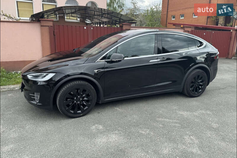Внедорожник / Кроссовер Tesla Model X 2019 в 