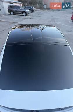 Позашляховик / Кросовер Tesla Model X 2020 в 