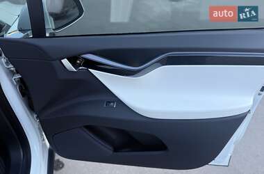 Позашляховик / Кросовер Tesla Model X 2020 в 