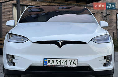 Позашляховик / Кросовер Tesla Model X 2016 в Івано-Франківську