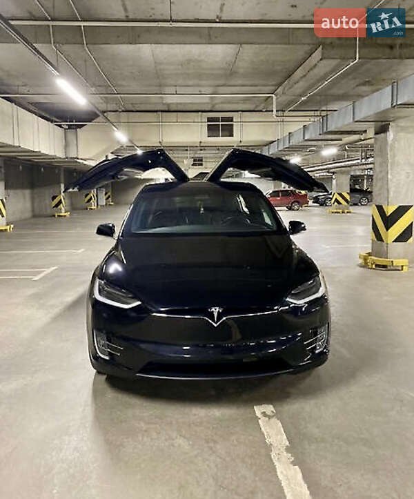 Внедорожник / Кроссовер Tesla Model X 2017 в Запорожье