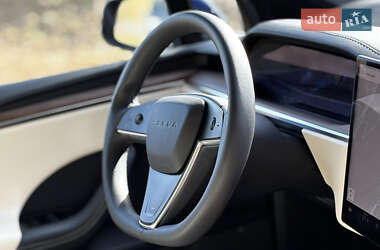 Позашляховик / Кросовер Tesla Model X 2023 в 