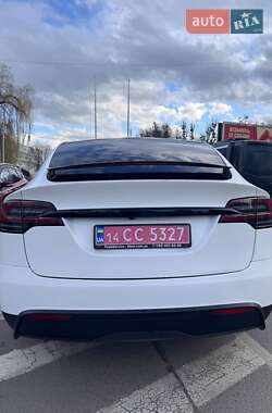 Позашляховик / Кросовер Tesla Model X 2023 в 