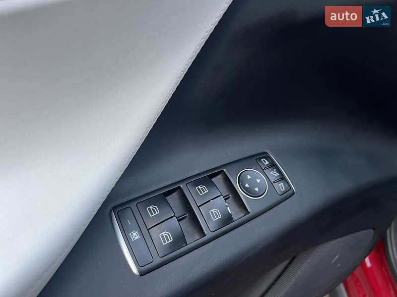 Внедорожник / Кроссовер Tesla Model X 2017 в Киеве