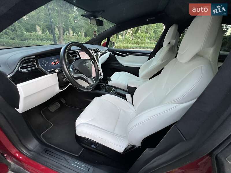 Внедорожник / Кроссовер Tesla Model X 2017 в Киеве