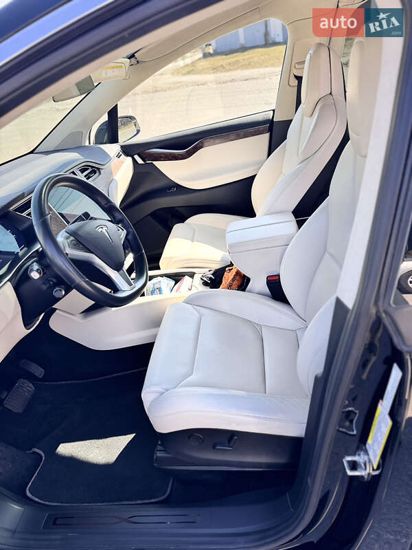 Внедорожник / Кроссовер Tesla Model X 2018 в Звягеле фото 8 Внедорожник / Кроссовер Tesla Model X 2018 в Звягеле