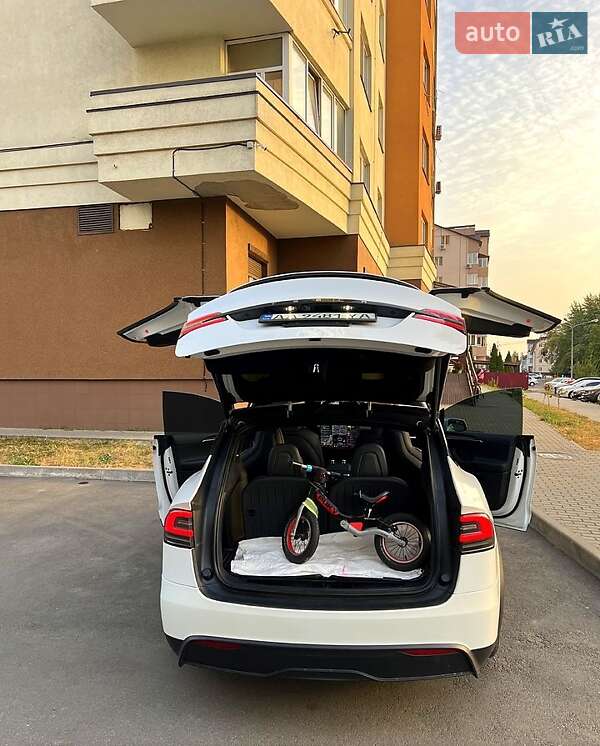 Позашляховик / Кросовер Tesla Model X 2023 в Києві