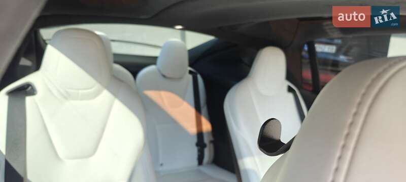 Внедорожник / Кроссовер Tesla Model X 2019 в Ужгороде