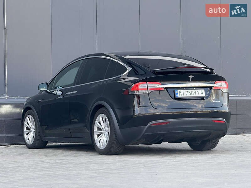 Позашляховик / Кросовер Tesla Model X 2019 в Києві