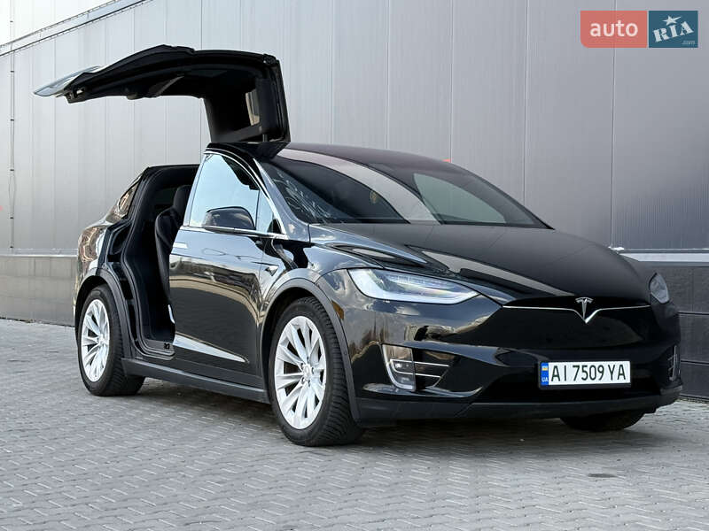 Позашляховик / Кросовер Tesla Model X 2019 в Києві