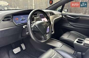 Позашляховик / Кросовер Tesla Model X 2016 в 