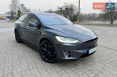Позашляховик / Кросовер Tesla Model X 2019 в 