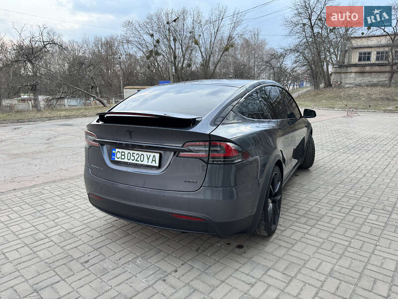 Позашляховик / Кросовер Tesla Model X 2019 в Чернігові