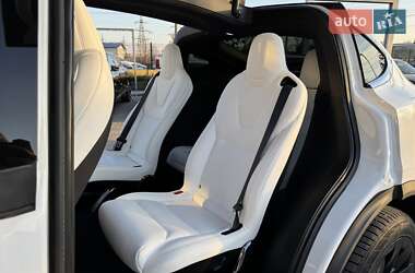 Позашляховик / Кросовер Tesla Model X 2020 в 