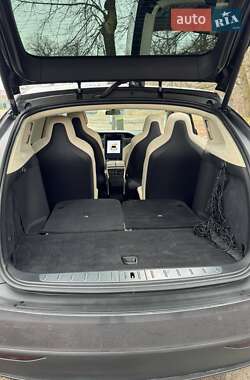 Внедорожник / Кроссовер Tesla Model X 2018 в 