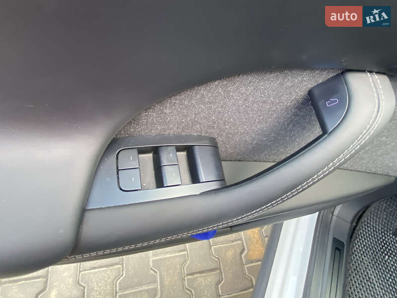 Внедорожник / Кроссовер Tesla Model X 2021 в Полтаве фото 26 Внедорожник / Кроссовер Tesla Model X 2021 в Полтаве