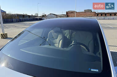 Позашляховик / Кросовер Tesla Model X 2020 в 