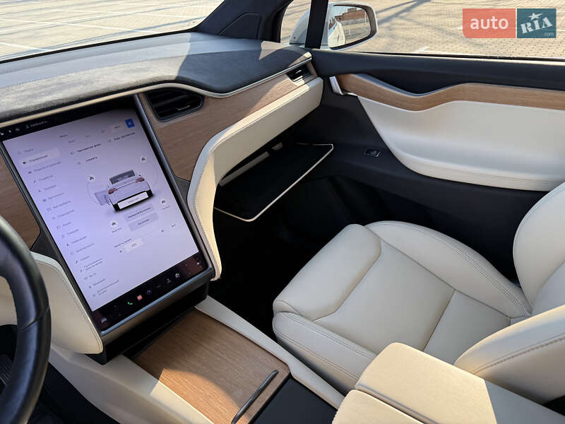 Внедорожник / Кроссовер Tesla Model X 2020 в Тернополе