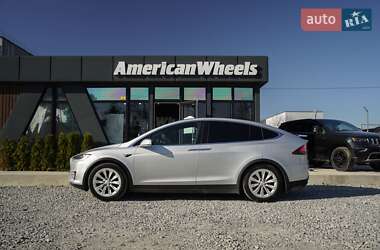 Внедорожник / Кроссовер Tesla Model X 2017 в 