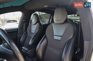 Внедорожник / Кроссовер Tesla Model X 2017 в 