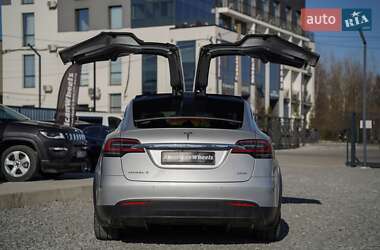 Внедорожник / Кроссовер Tesla Model X 2017 в 