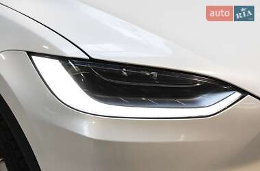 Внедорожник / Кроссовер Tesla Model X 2017 в 