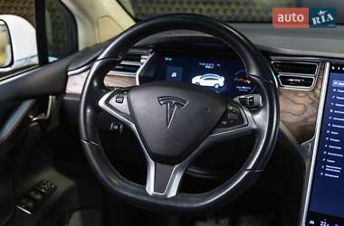 Внедорожник / Кроссовер Tesla Model X 2017 в 