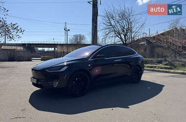 Позашляховик / Кросовер Tesla Model X 2019 в 