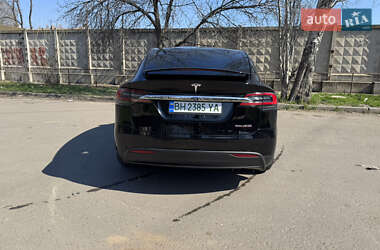 Позашляховик / Кросовер Tesla Model X 2019 в 