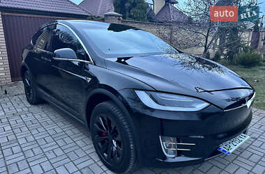 Внедорожник / Кроссовер Tesla Model X 2018 в 