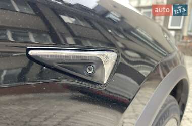 Внедорожник / Кроссовер Tesla Model X 2019 в 