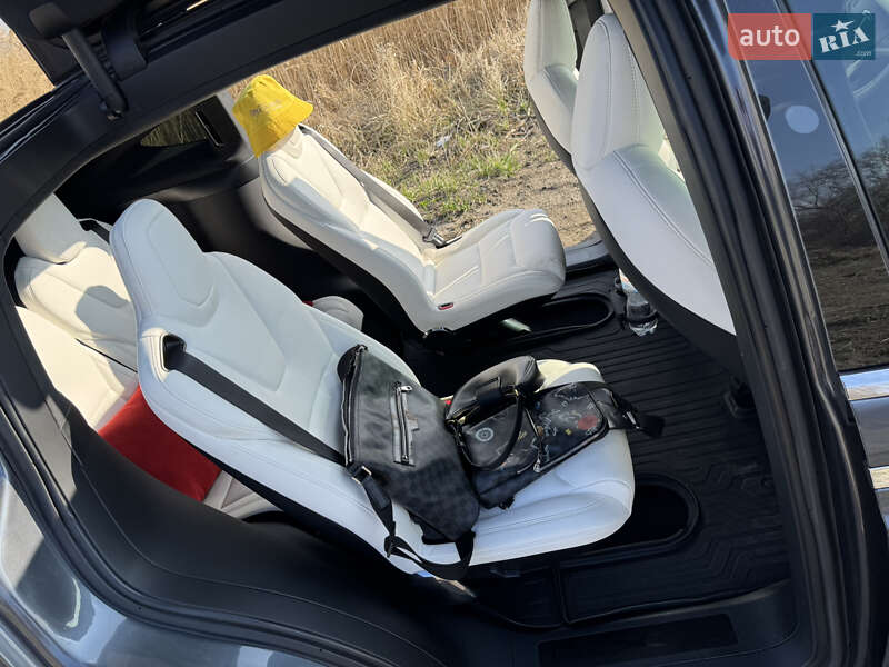 Внедорожник / Кроссовер Tesla Model X 2020 в Одессе