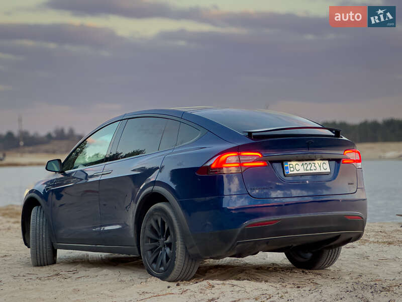 Внедорожник / Кроссовер Tesla Model X 2016 в Львове