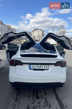 Внедорожник / Кроссовер Tesla Model X 2023 в 