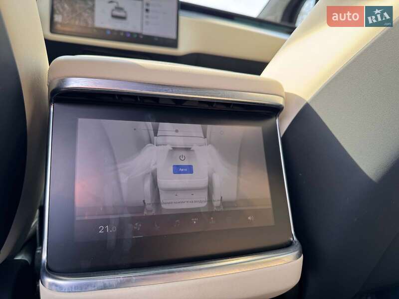 Внедорожник / Кроссовер Tesla Model X 2022 в Запорожье